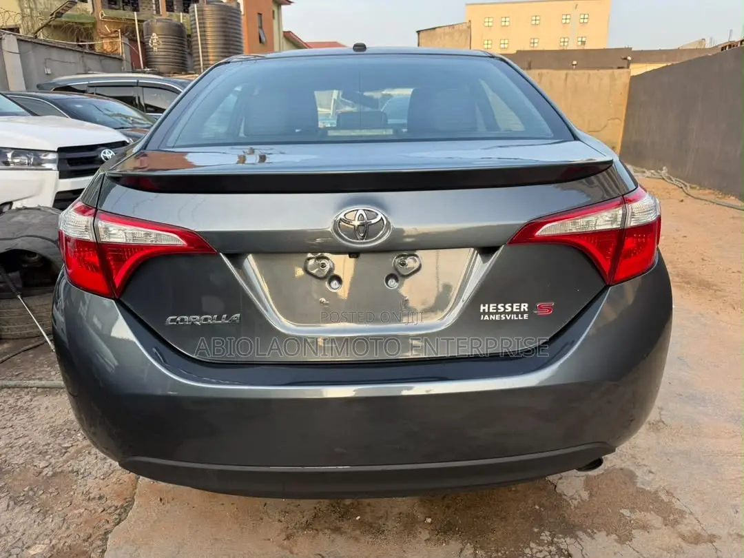 Toyota Corolla S Premium 4dr Sedan (1.8L 4cyl CVT) 2015 Gray