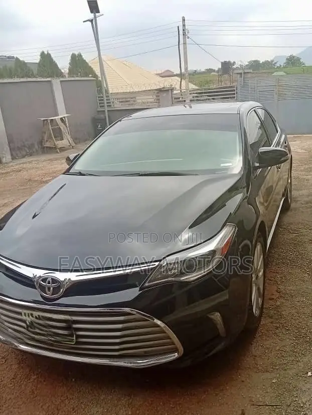 Toyota Avalon Limited 4dr Sedan (3.5L 6cyl 6A) 2014 Black