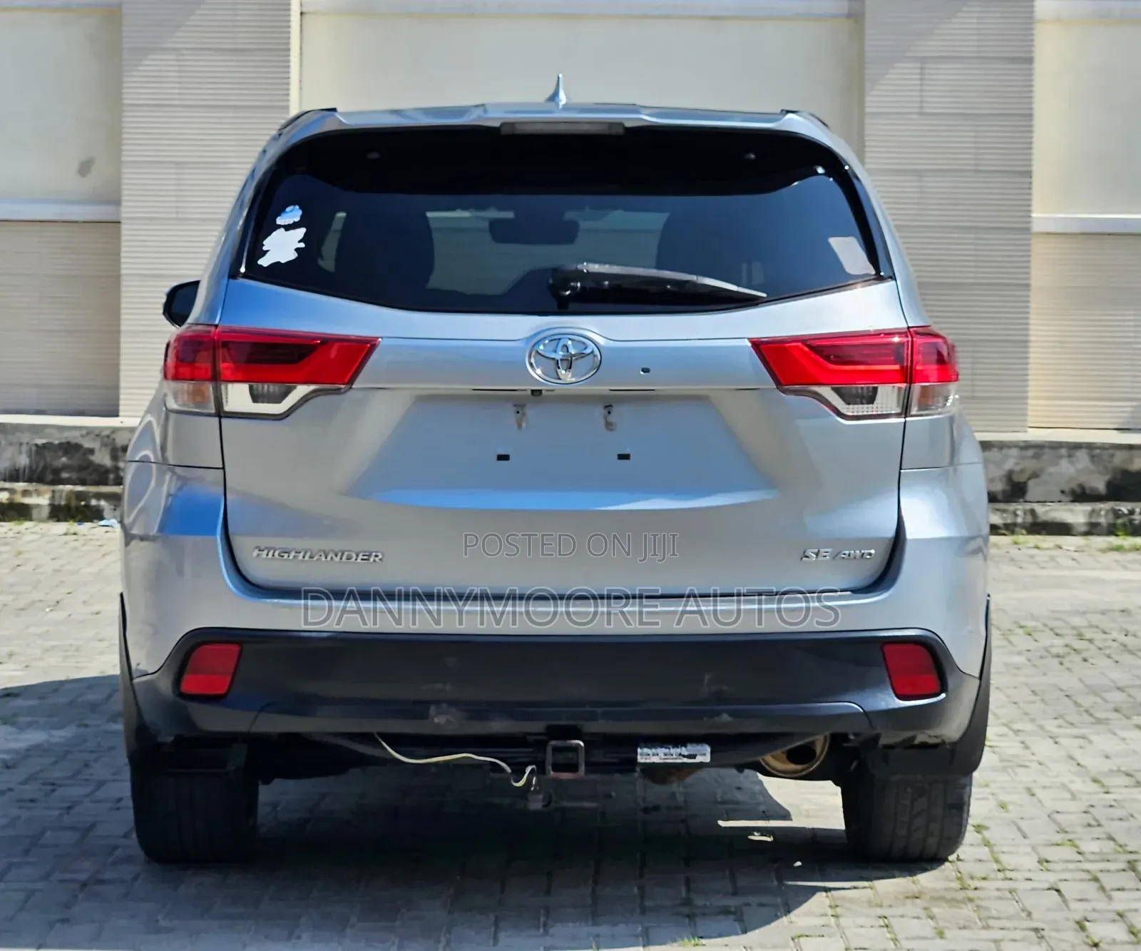 Toyota Highlander SE 4x4 V6 (3.5L 6cyl 8A) 2018 Silver