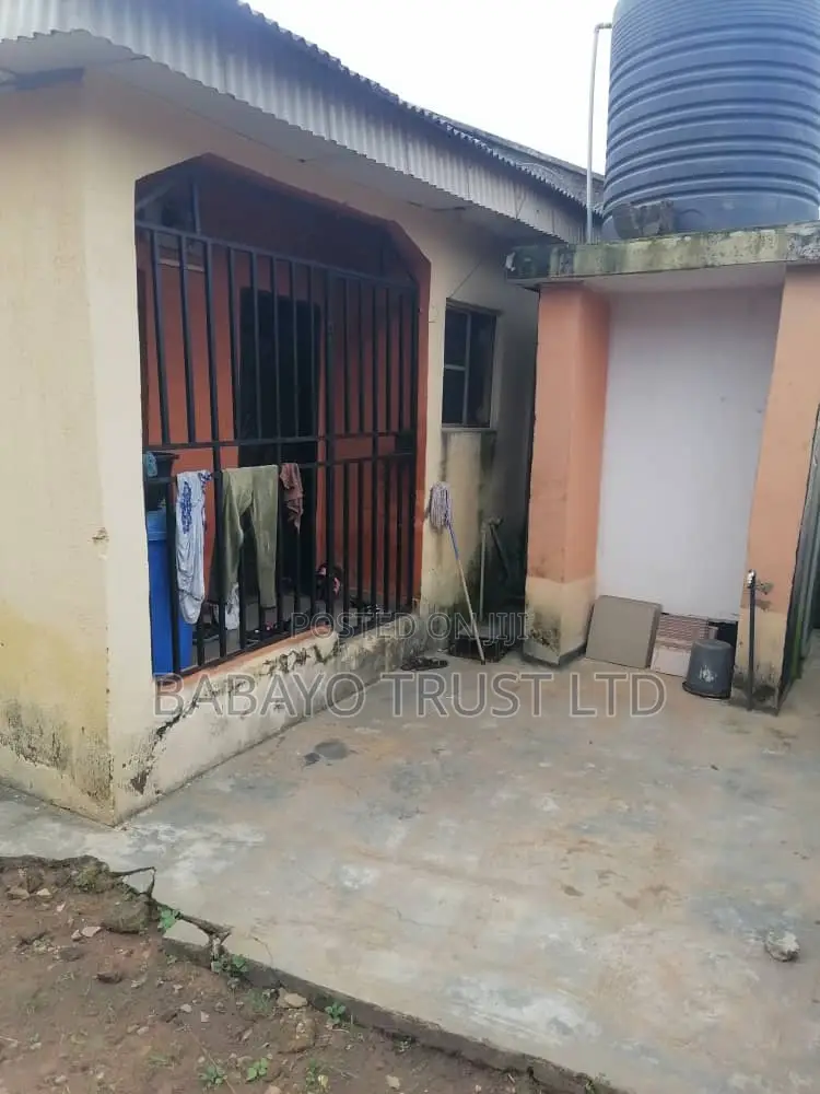 Mini Flat in Iseri Olofin for sale