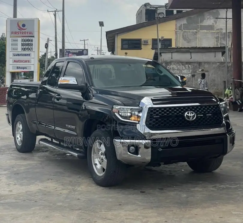 Toyota Tundra 2012 Black