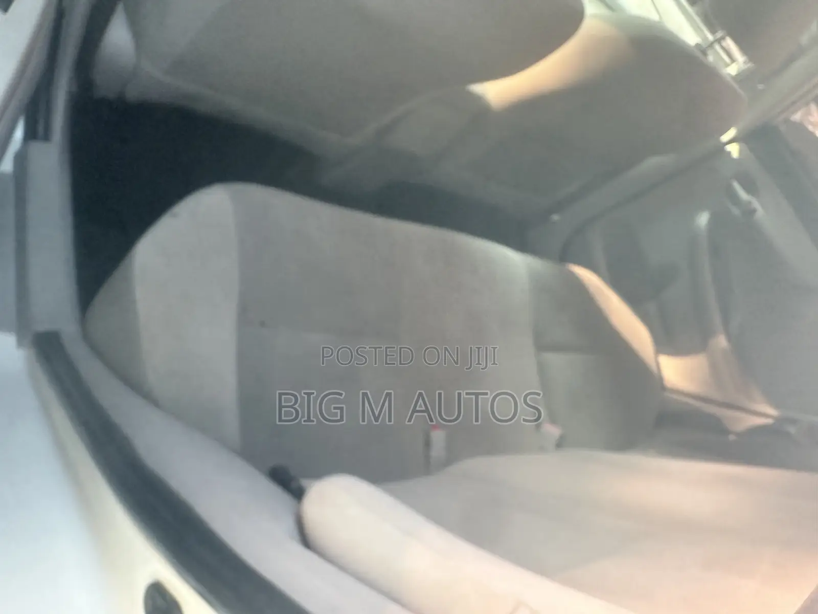 Toyota Corolla LE 4dr Sedan (1.8L 4cyl 4A) 2012 White