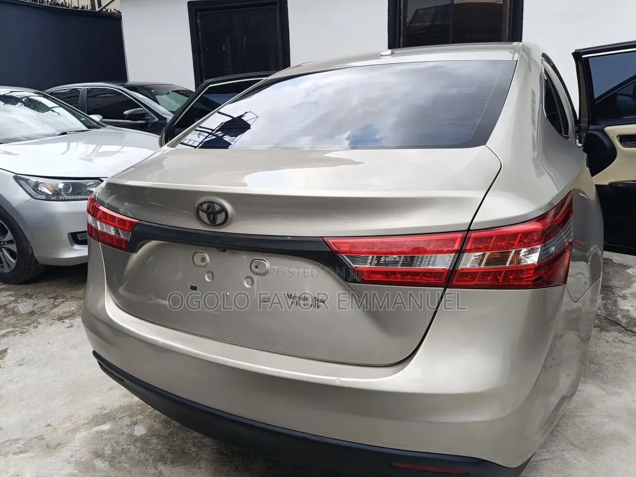 Toyota Avalon Limited 4dr Sedan (3.5L 6cyl 6A) 2014 Brown