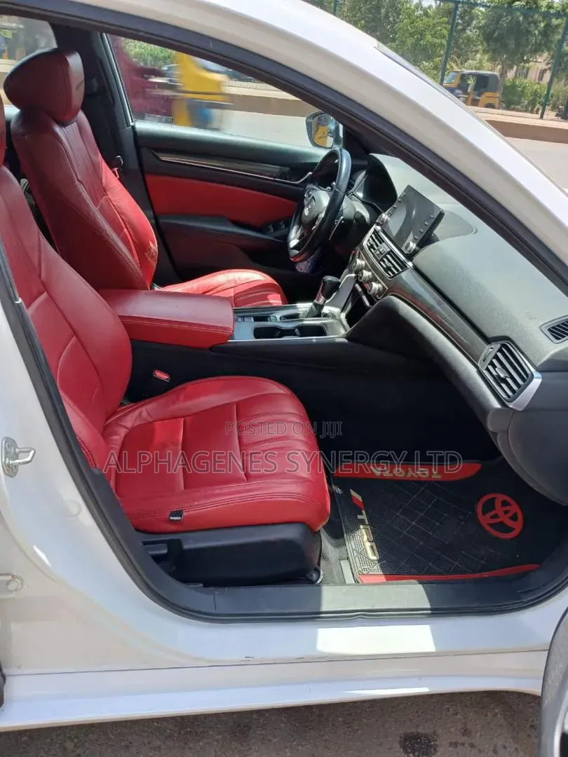 Honda Accord 2019 White