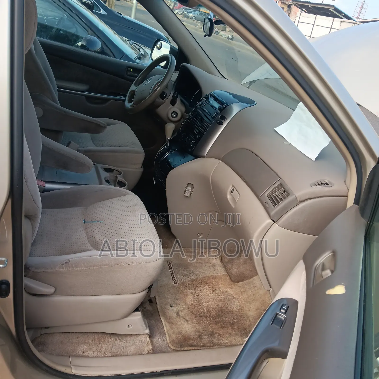 Toyota Sienna LE 2008 Gold