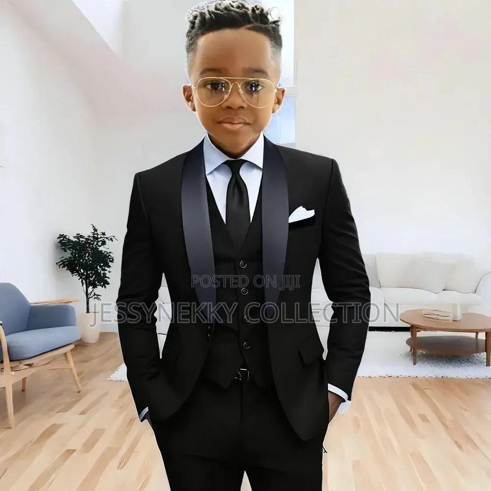 Quality Luxurious Boys 3 Pieces Suit Set