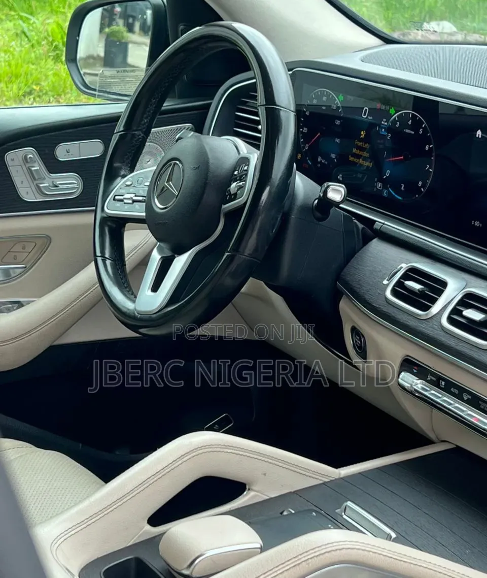 Mercedes-Benz GLE-Class 2021 Gold