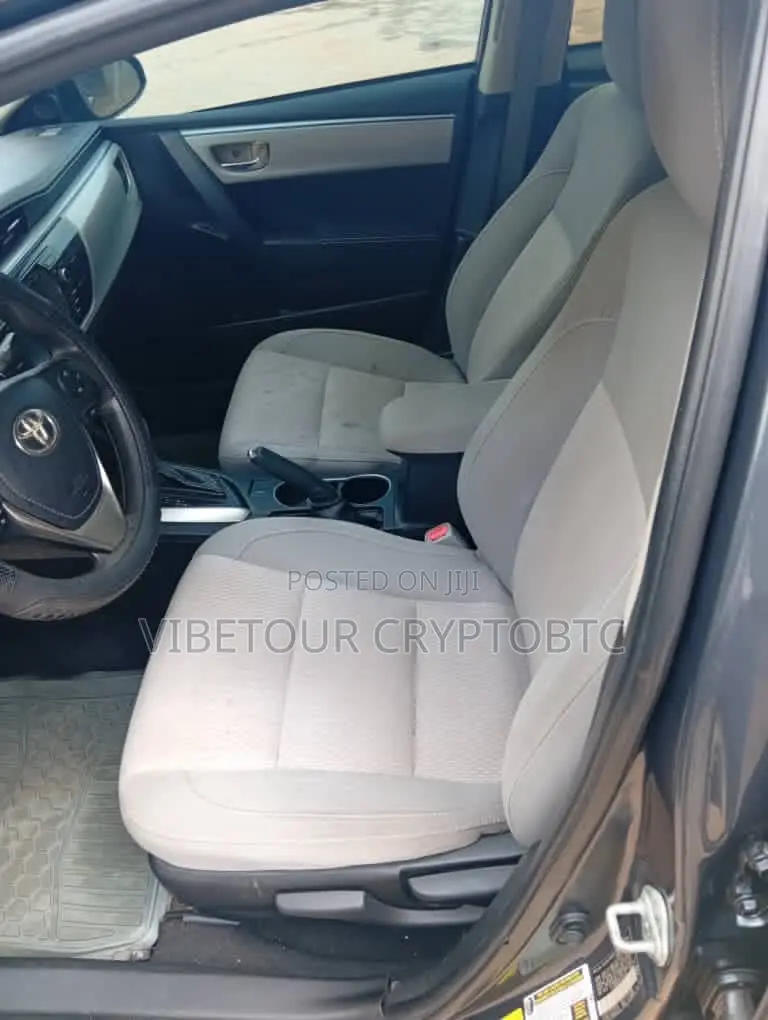 Toyota Corolla 2015 Gray