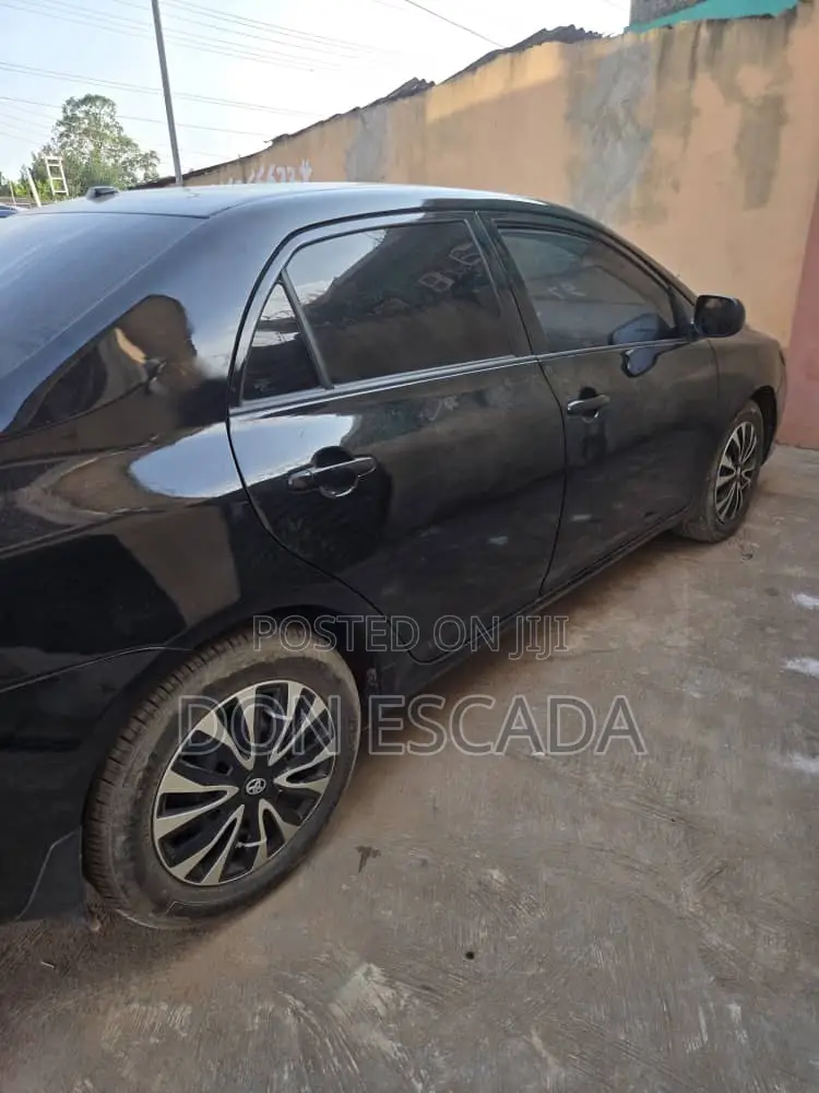 Toyota Corolla 2008 Black