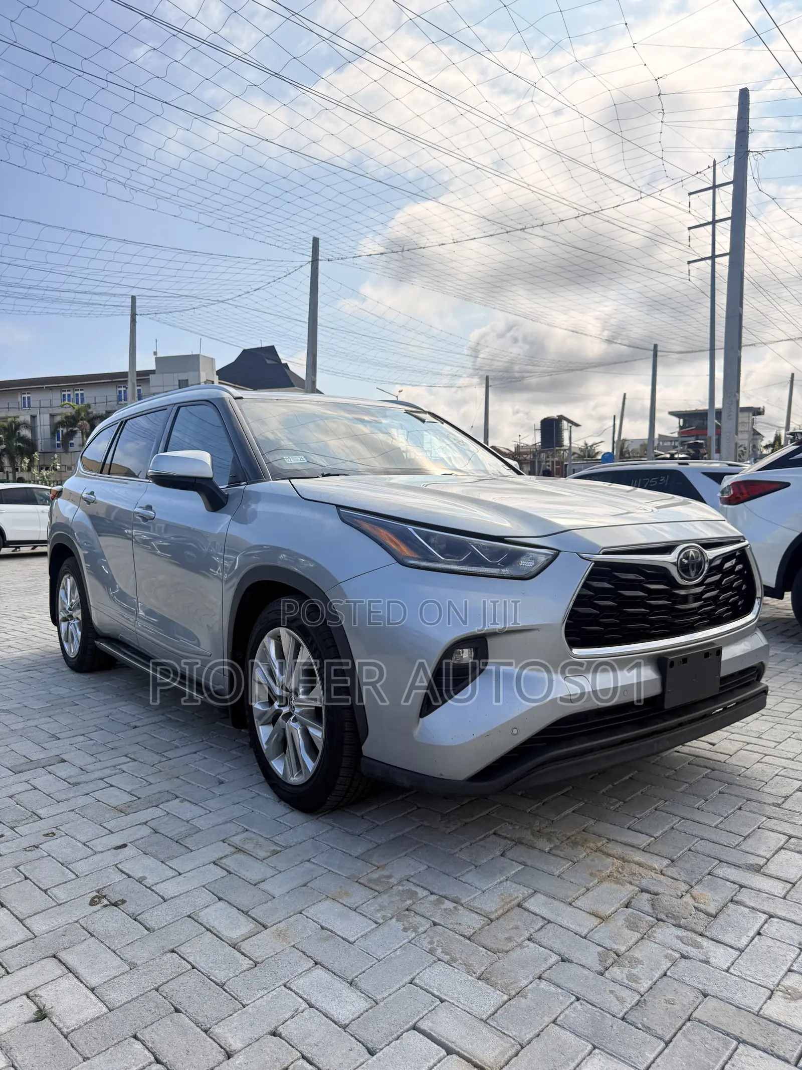 Toyota Highlander Limited AWD 2020 Blue