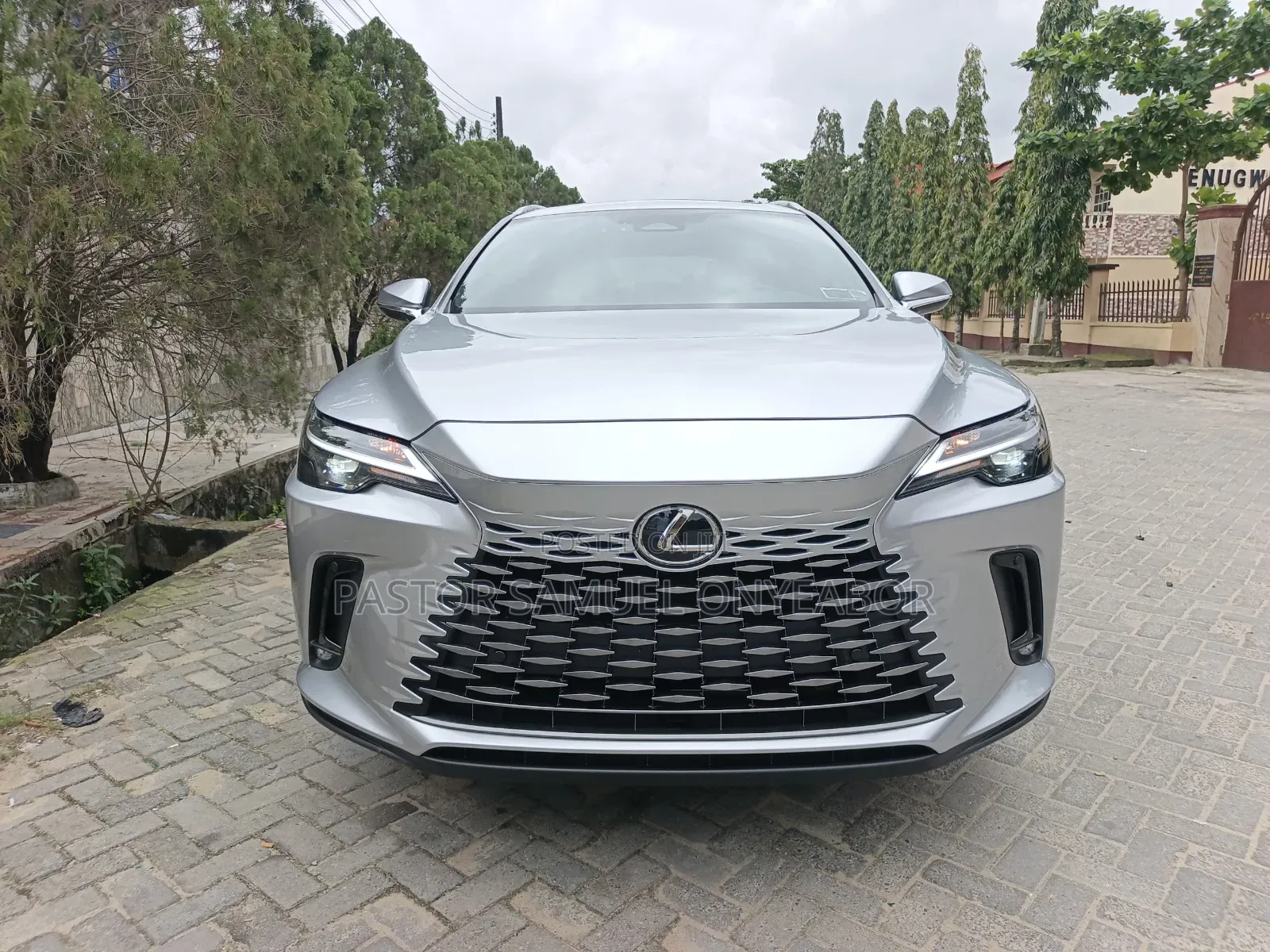 Lexus RX 2024 Silver