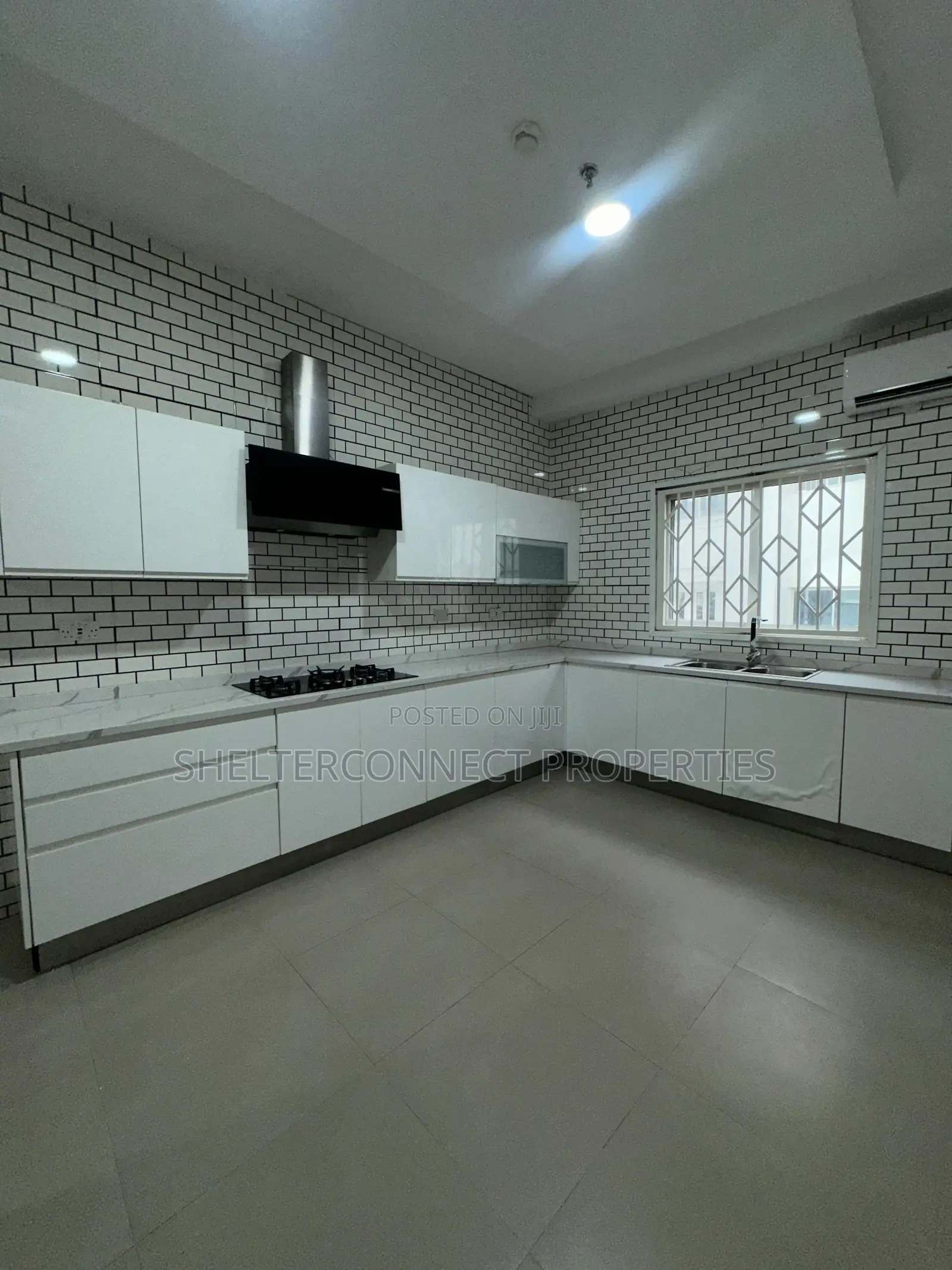 3bdrm Apartment in Ikoyi for rent
