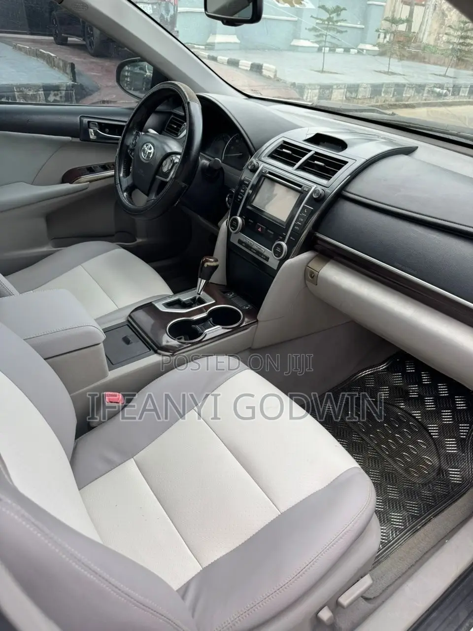 Toyota Camry 2013 Silver