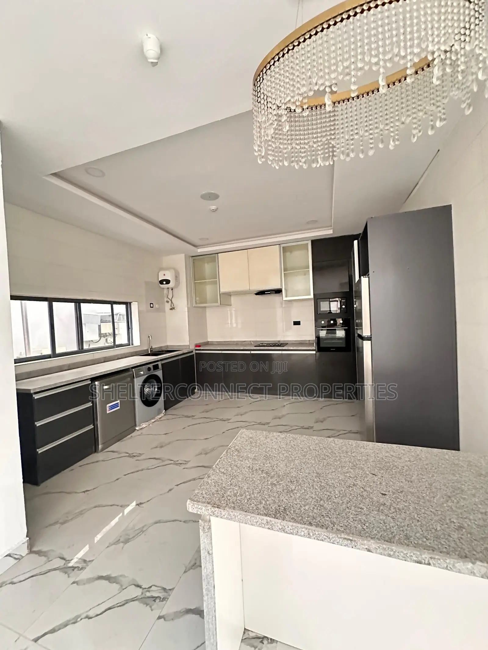 5bdrm Duplex in Banana Island for rent