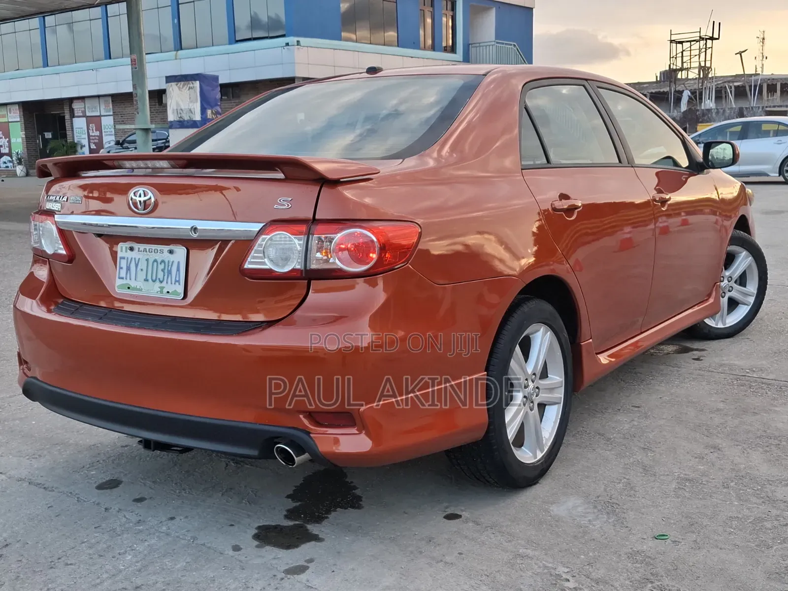 Toyota Corolla S Special Edition 4dr Sedan (1.8L 4cyl 4A) 2013 Orange