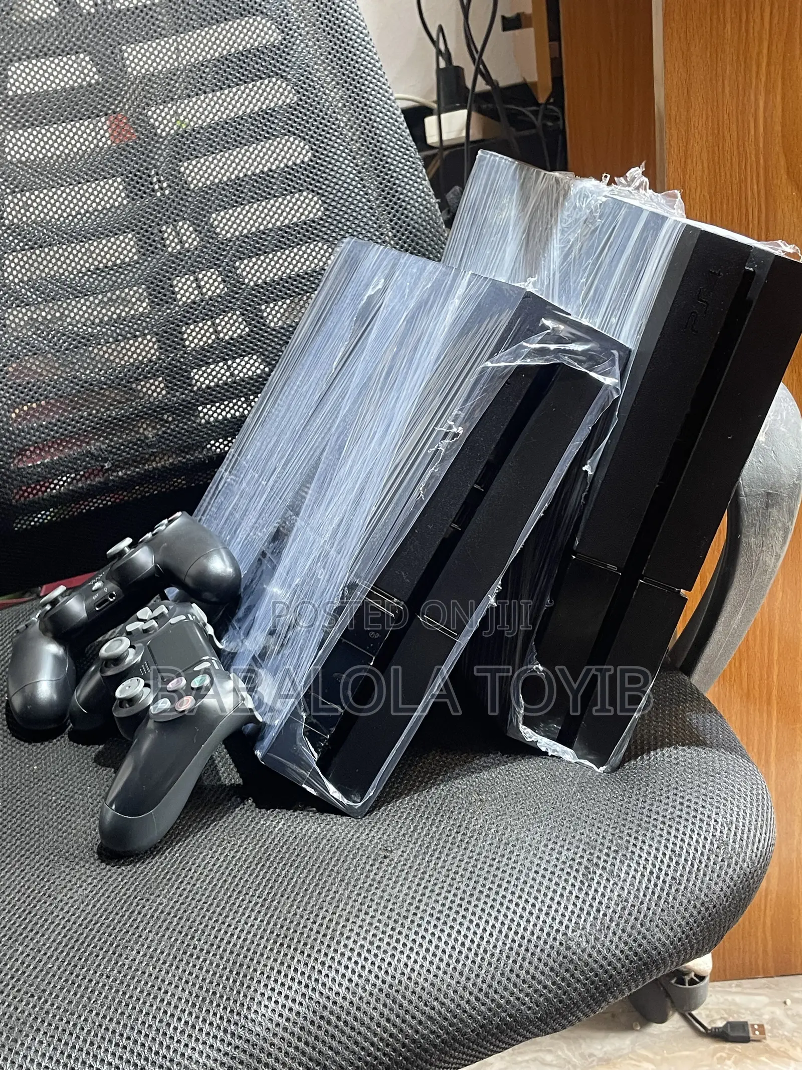 Low Version Ps4 Fat 500gb 2pads Games