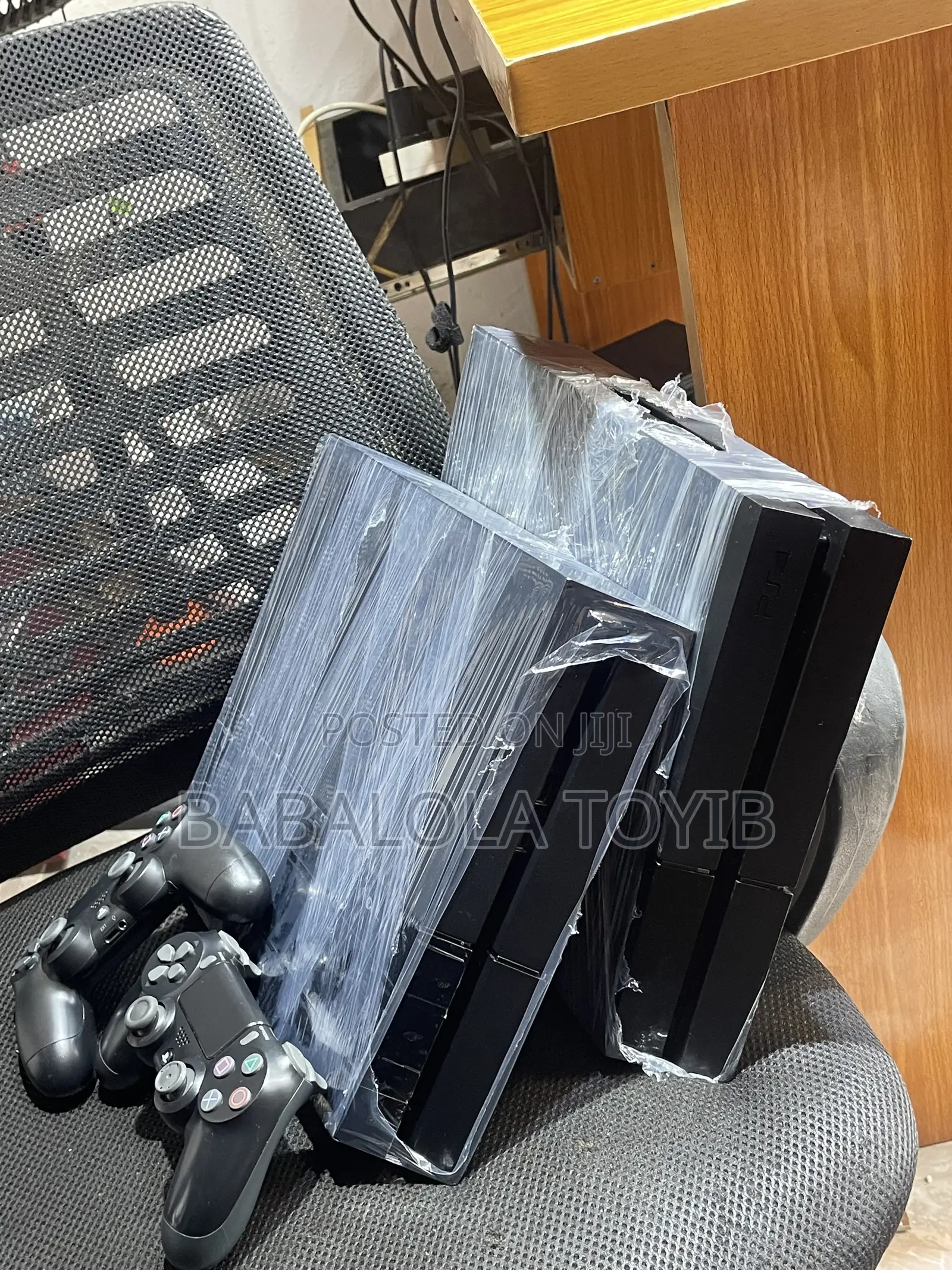 Low Version Ps4 Fat 500gb 2pads Games