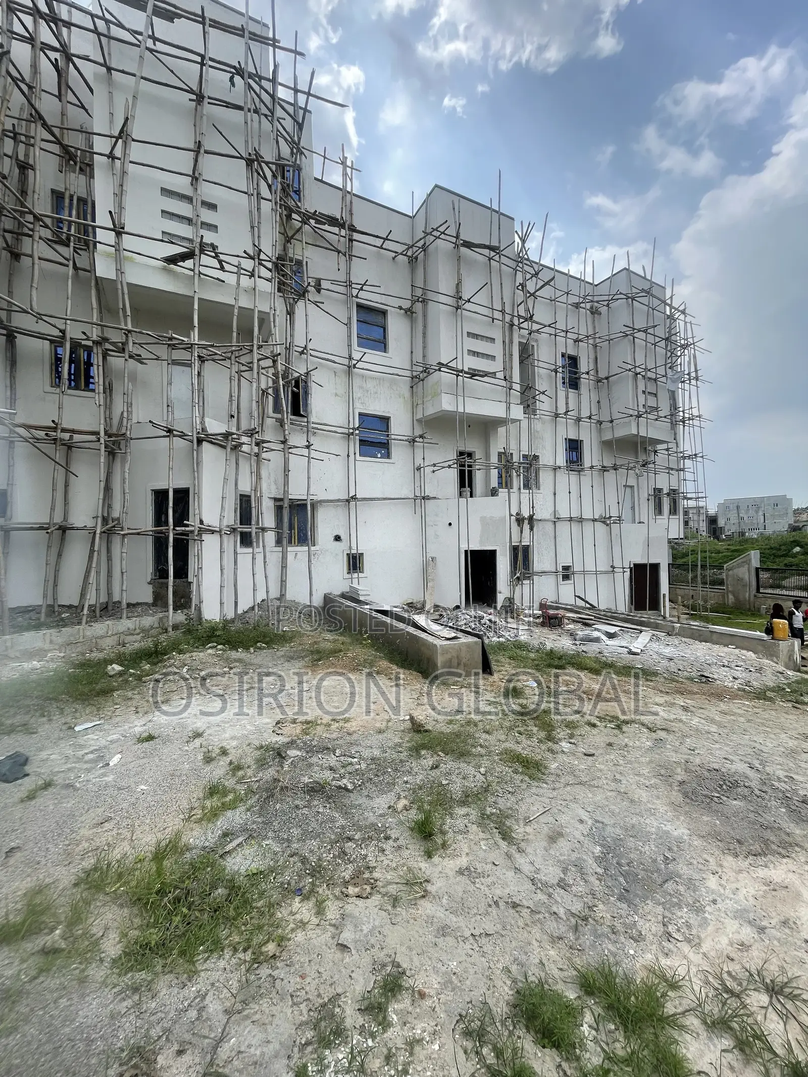 DISTRESS SALE! Guzape 4Bed+BQ, 2Bed & 1Bed – Big Discount