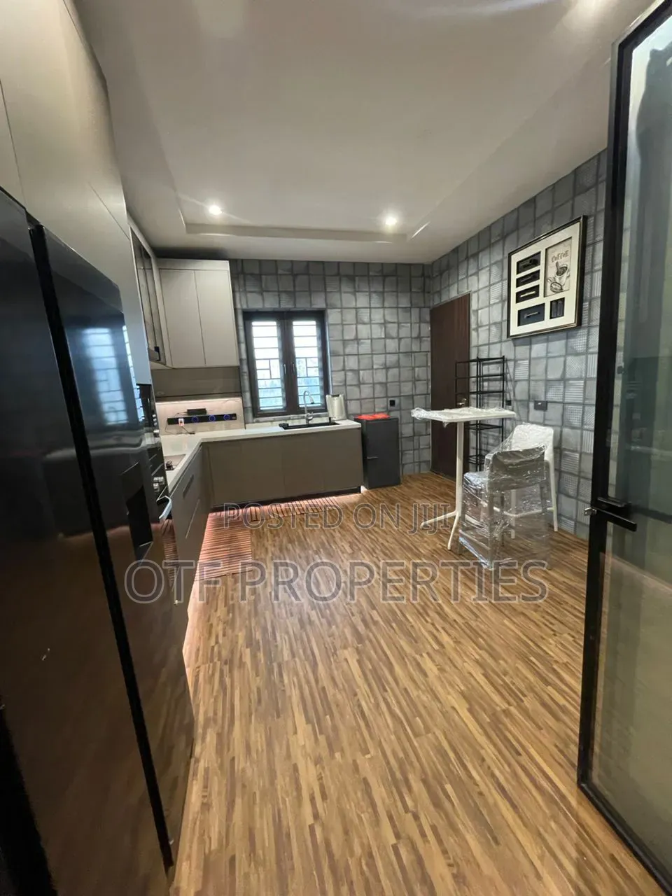 Furnished 3bdrm Apartment in Maitama Main for rent