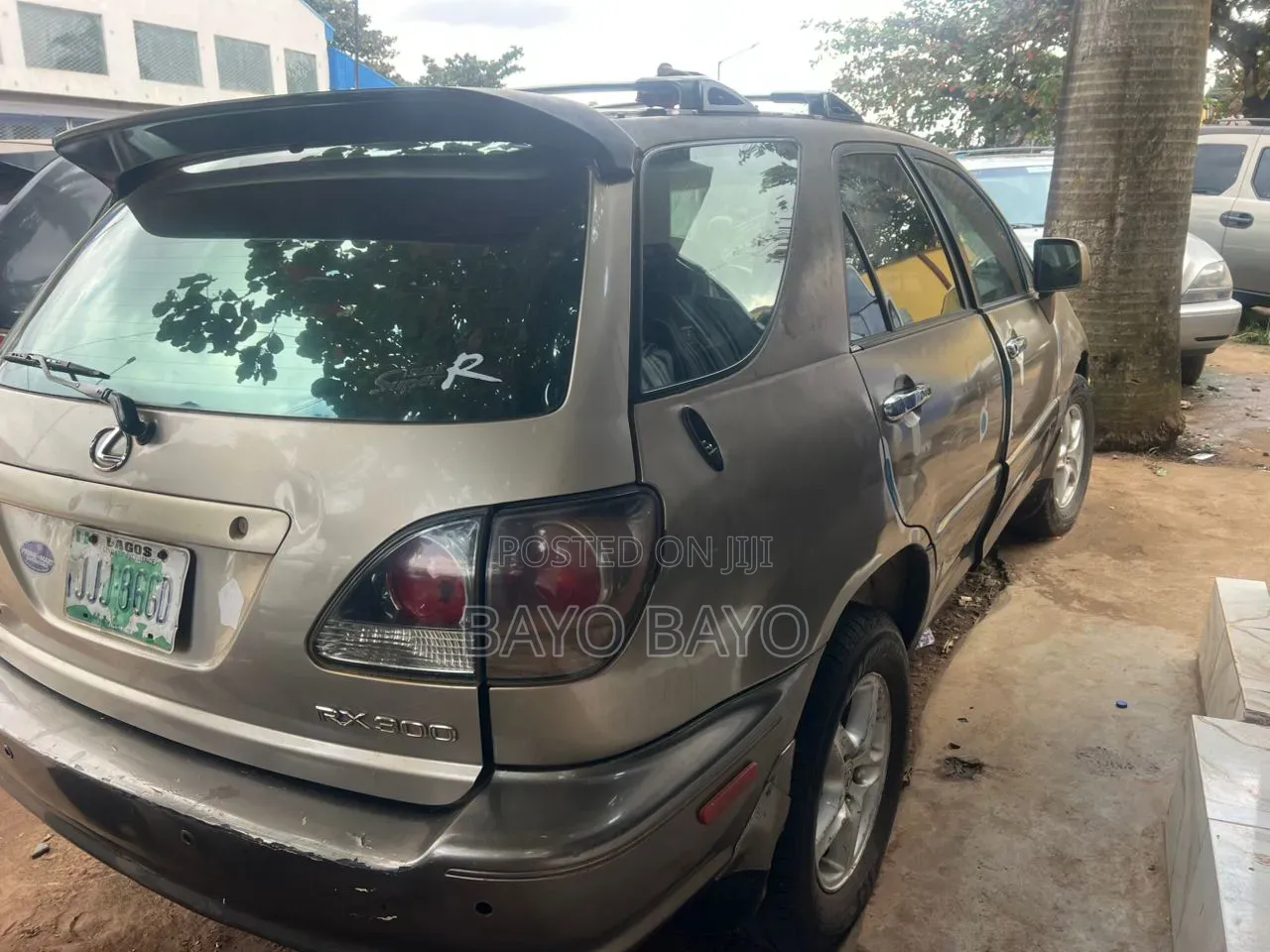 Lexus RX 2001 Gold