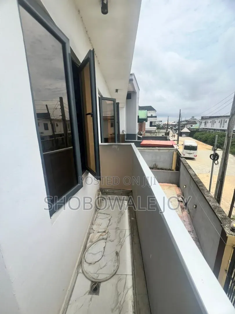 Studio Apartment in Jakande Lekki. for rent
