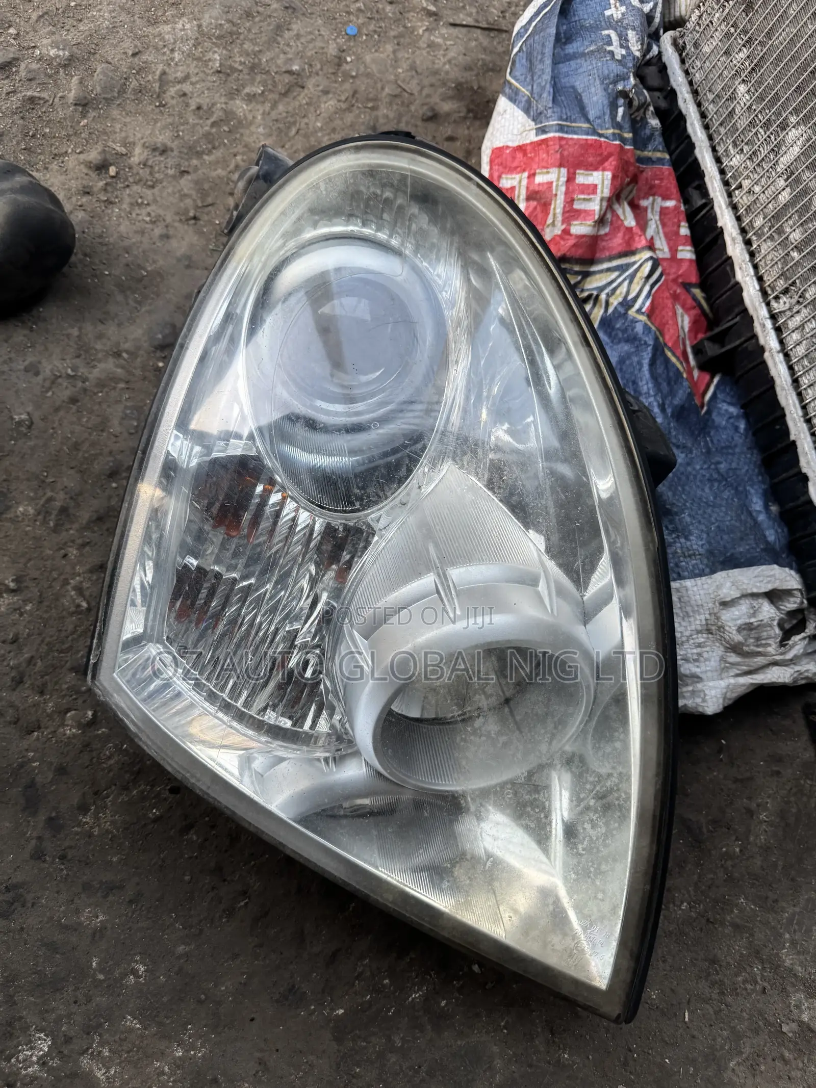 SsangYong Rexton 2010 Front Headlight – Direct Tokunbo
