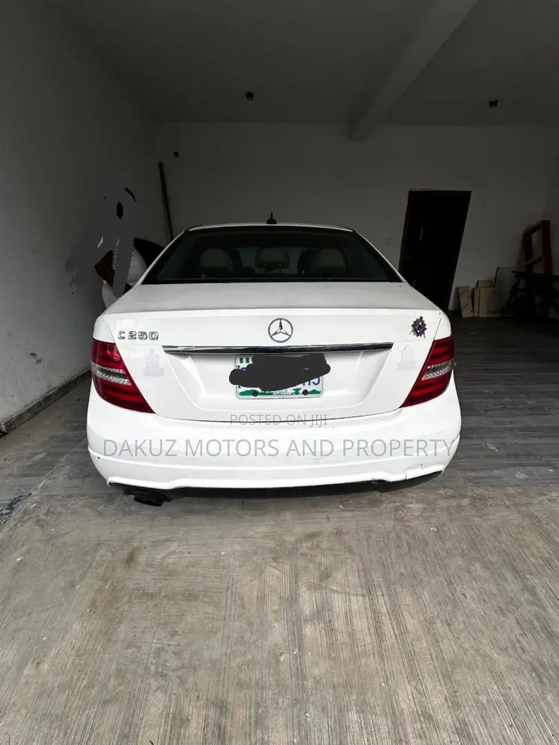 Mercedes-Benz C250 2012 White