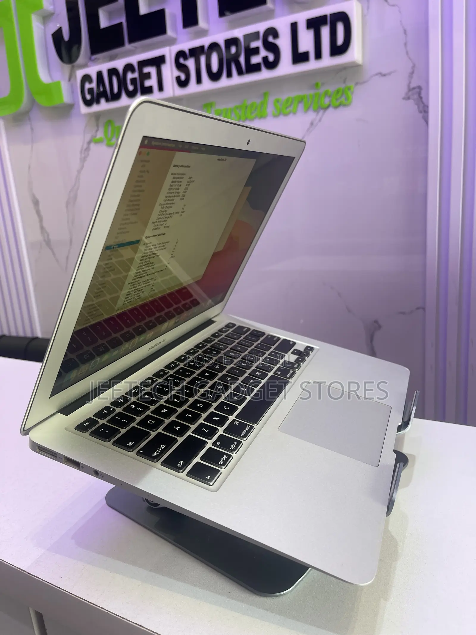 Laptop Apple MacBook Air 2015 8GB Intel Core i5 SSD 256GB