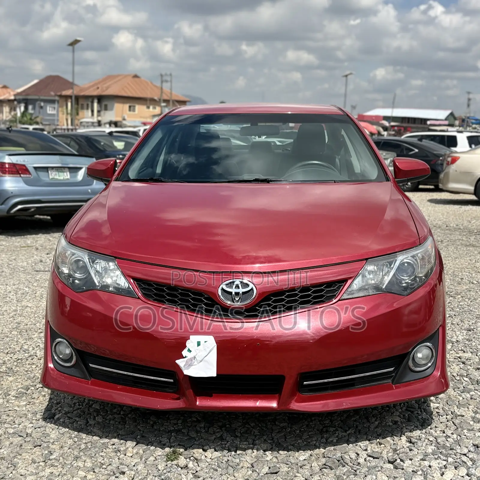 Toyota Camry SE 4dr Sedan (2.5L 4cyl 6A) 2013 Red