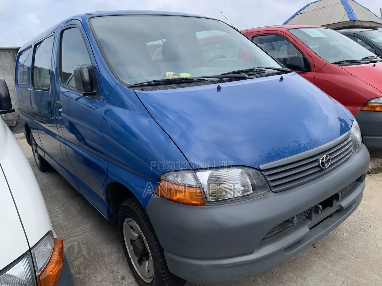 Toyota HiAce 2006 Blue