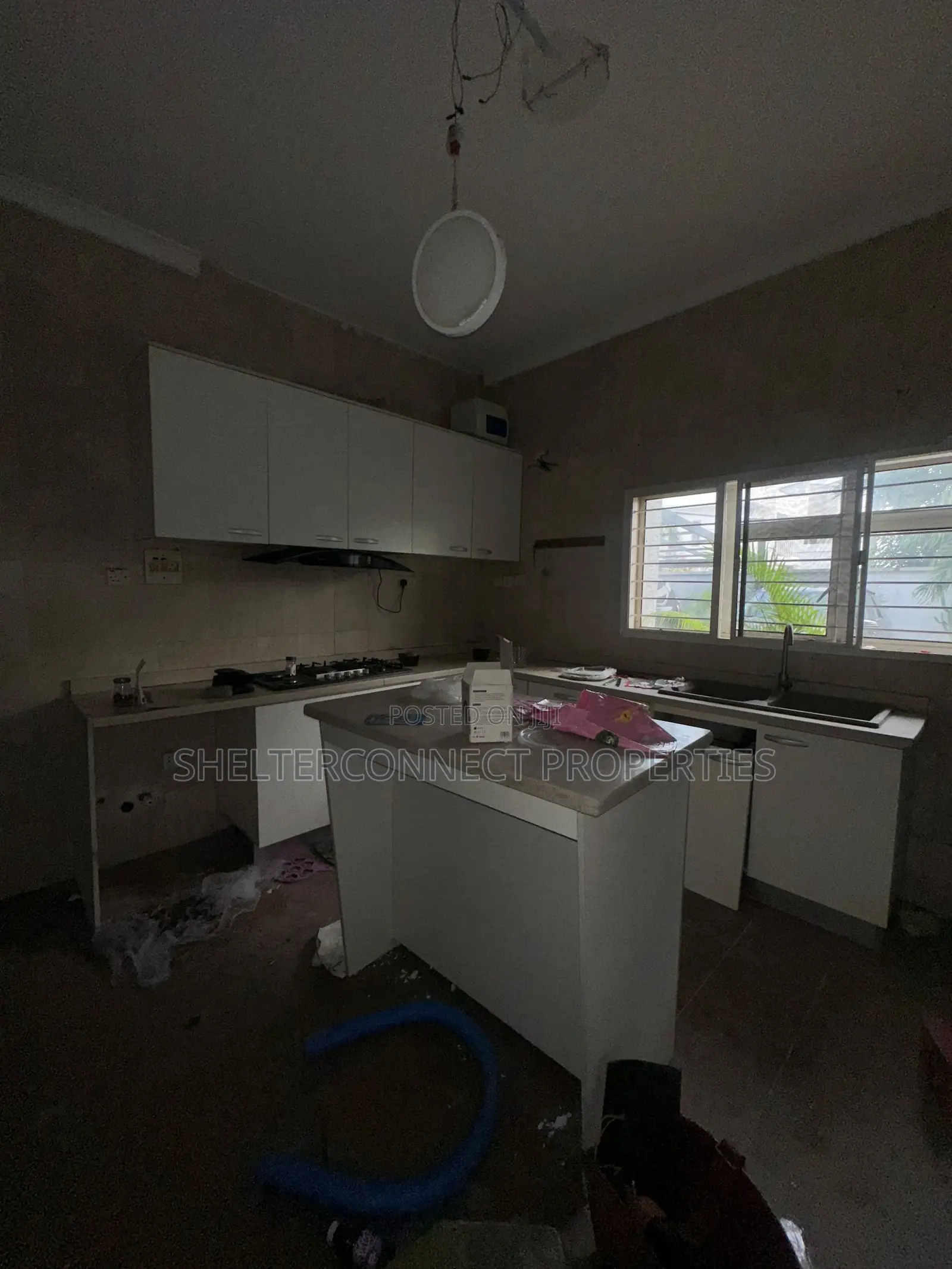 4bdrm Duplex in Lekki Phase 1 for rent