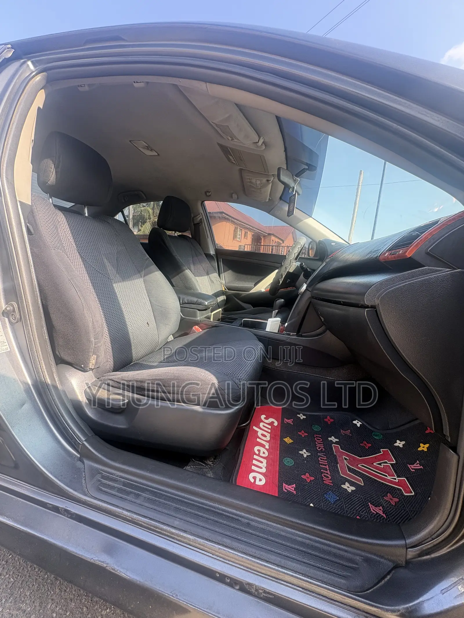 Toyota Camry SE 4dr Sedan (2.4L 4cyl 5A) 2009 Gray