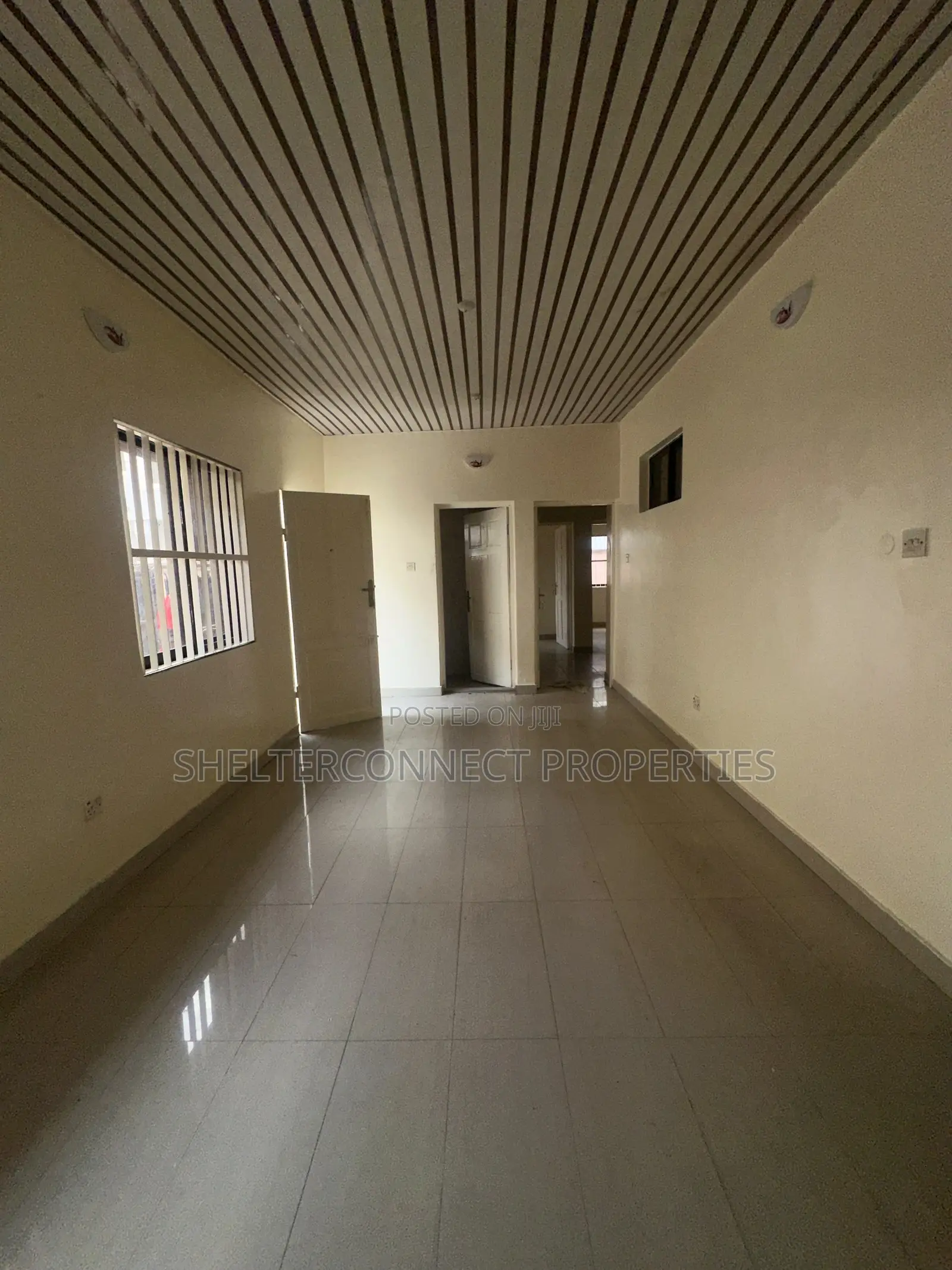 3bdrm Bungalow in Lekki Phase 1 for rent