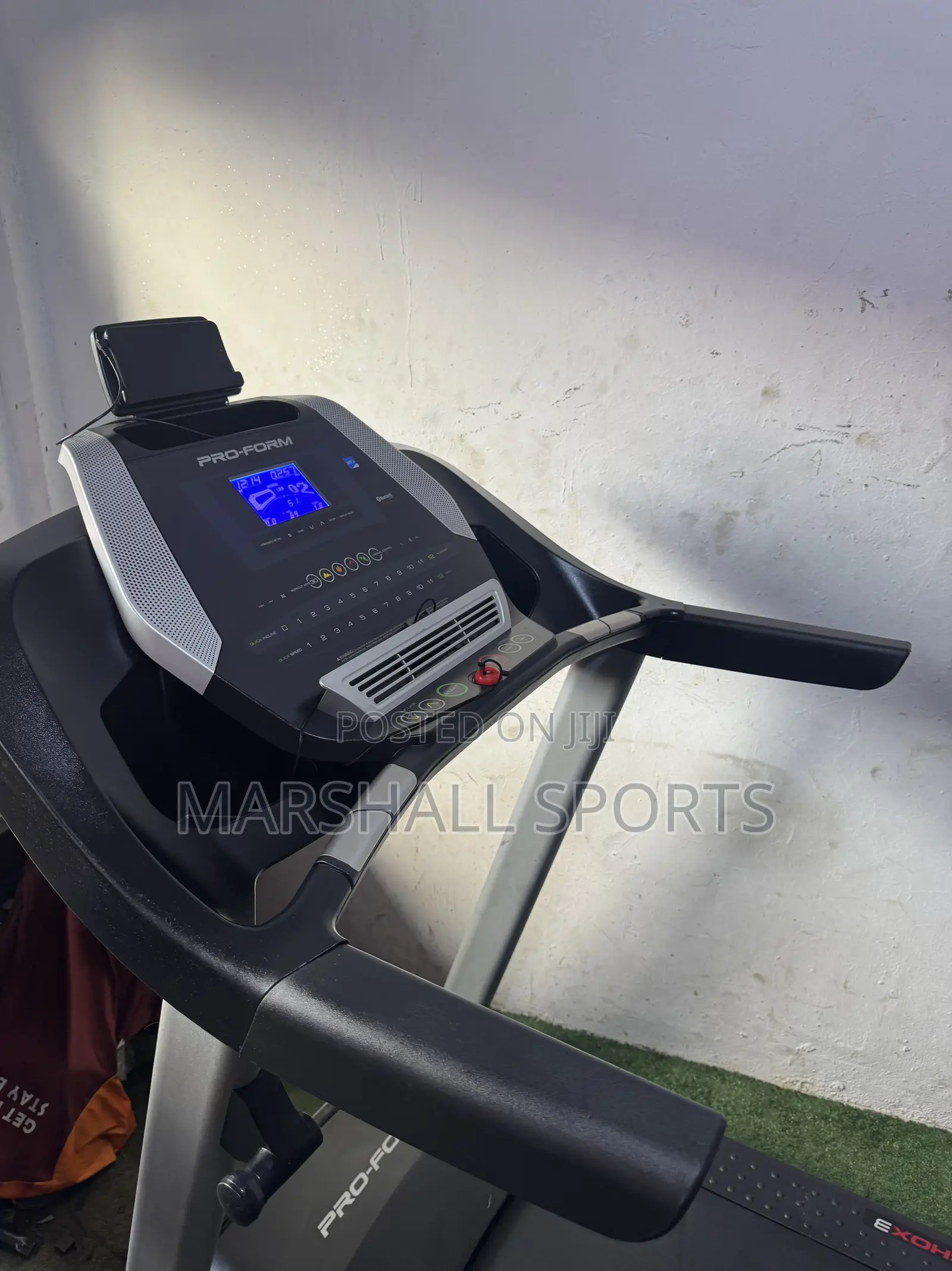 Heavy Duty Pro Form Treadmill With Incline,Bluetooth and 160kg Max Use