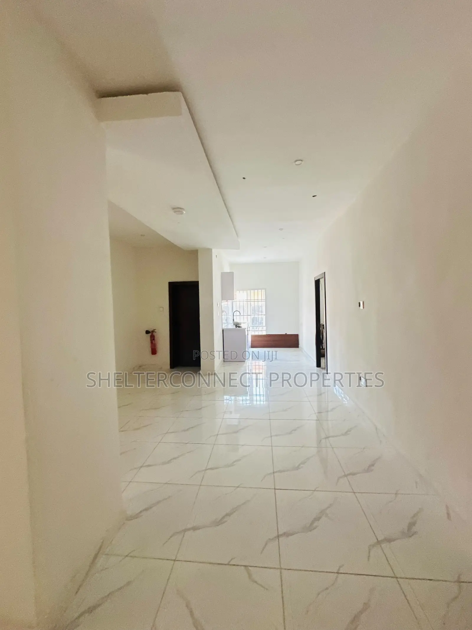 2bdrm Apartment in Lekki Phase 1 for rent