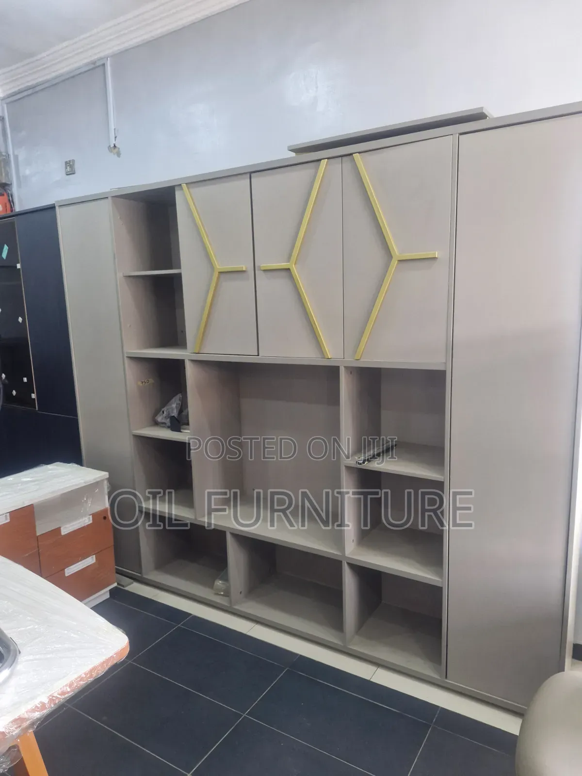 Modern Office Storage Cabinet – Bookcase & Bookshelf Wall Unit.