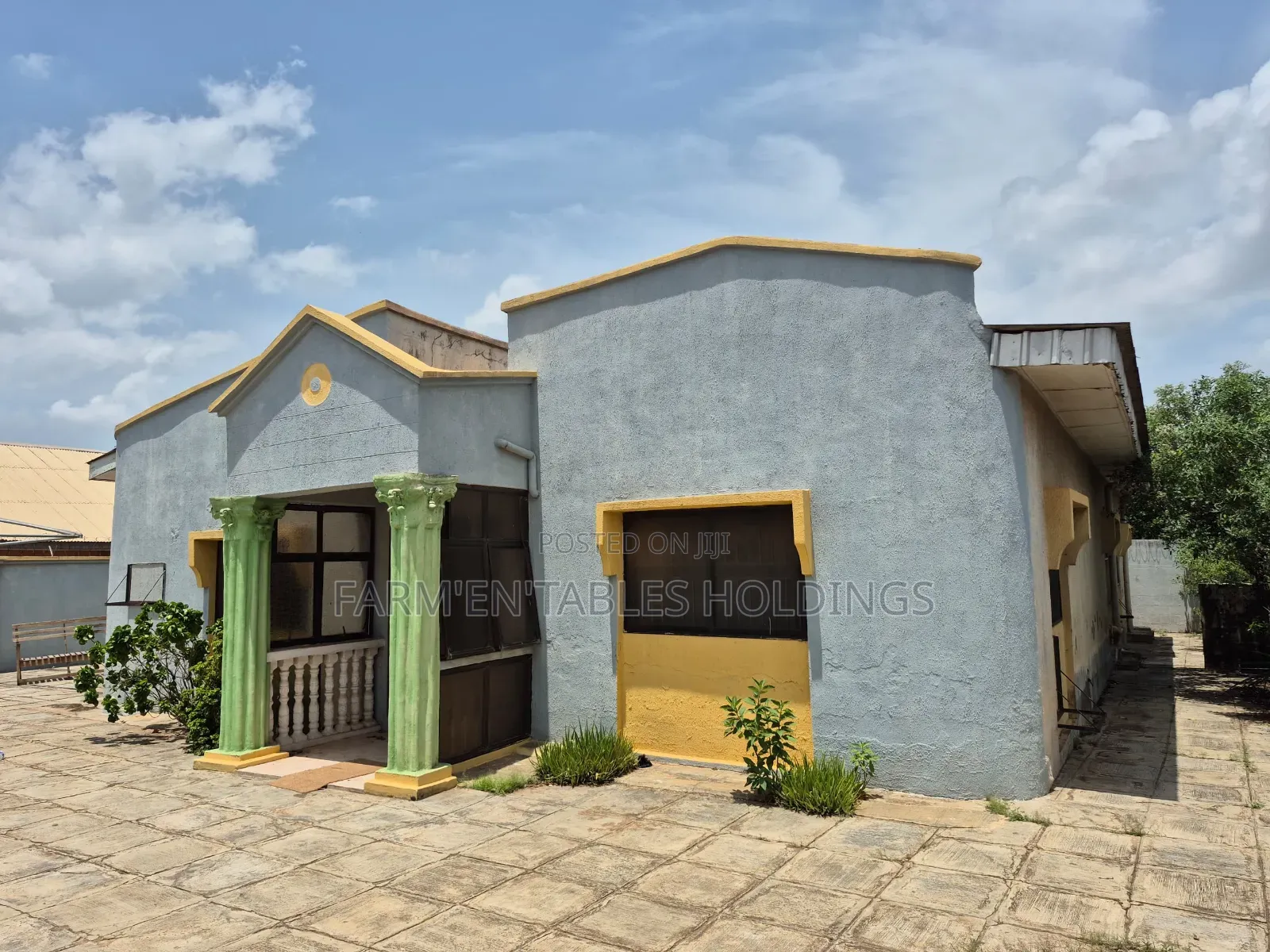 4bdrm Bungalow in Bcj Area, Apata for sale