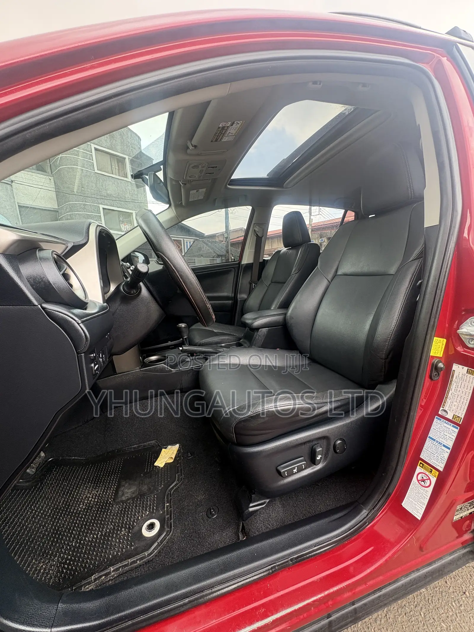 Toyota RAV4 Limited 4dr SUV AWD (2.5L 4cyl 6A) 2015 Red