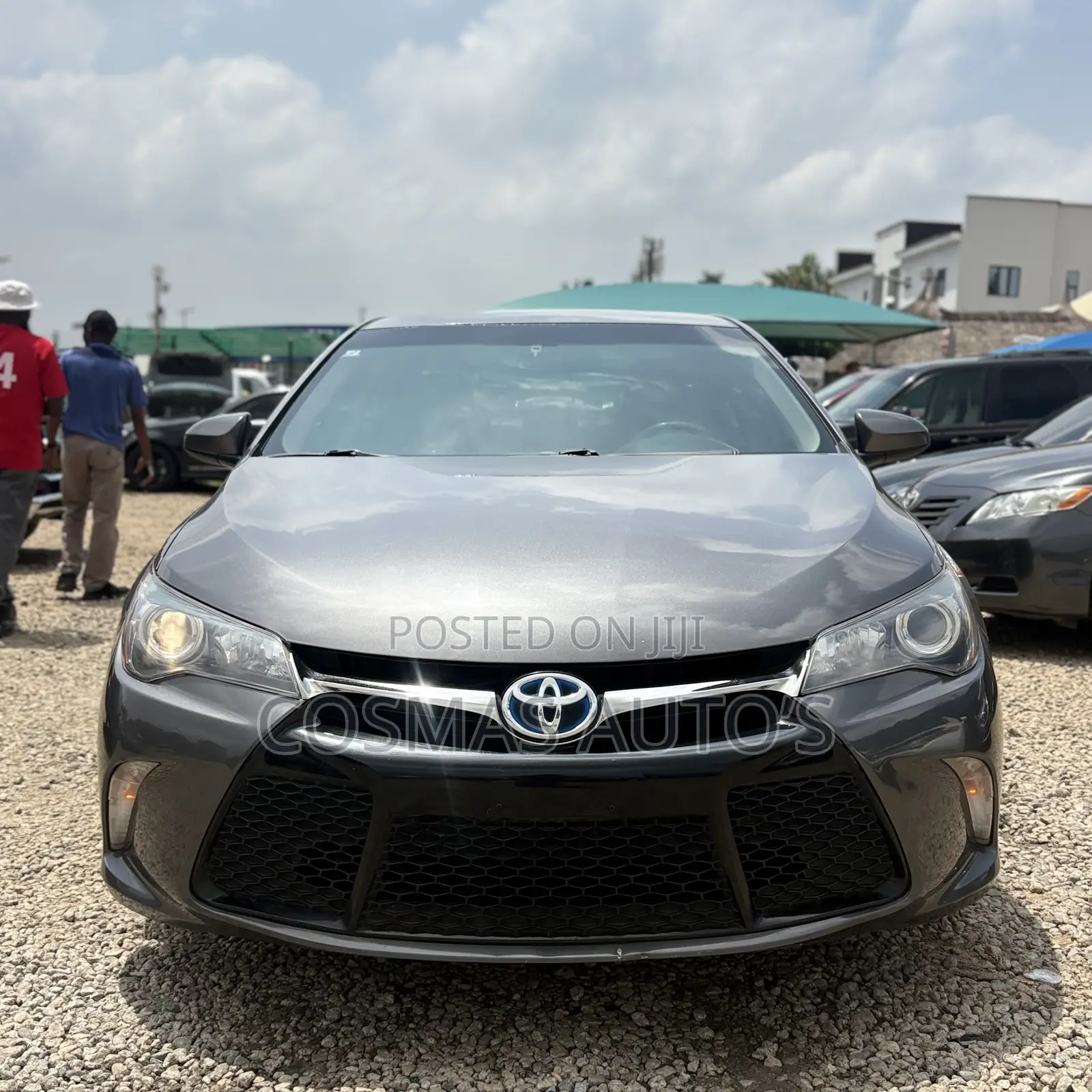 Toyota Camry SE 4dr Sedan (2.5L 4cyl 6A) 2017 Gray