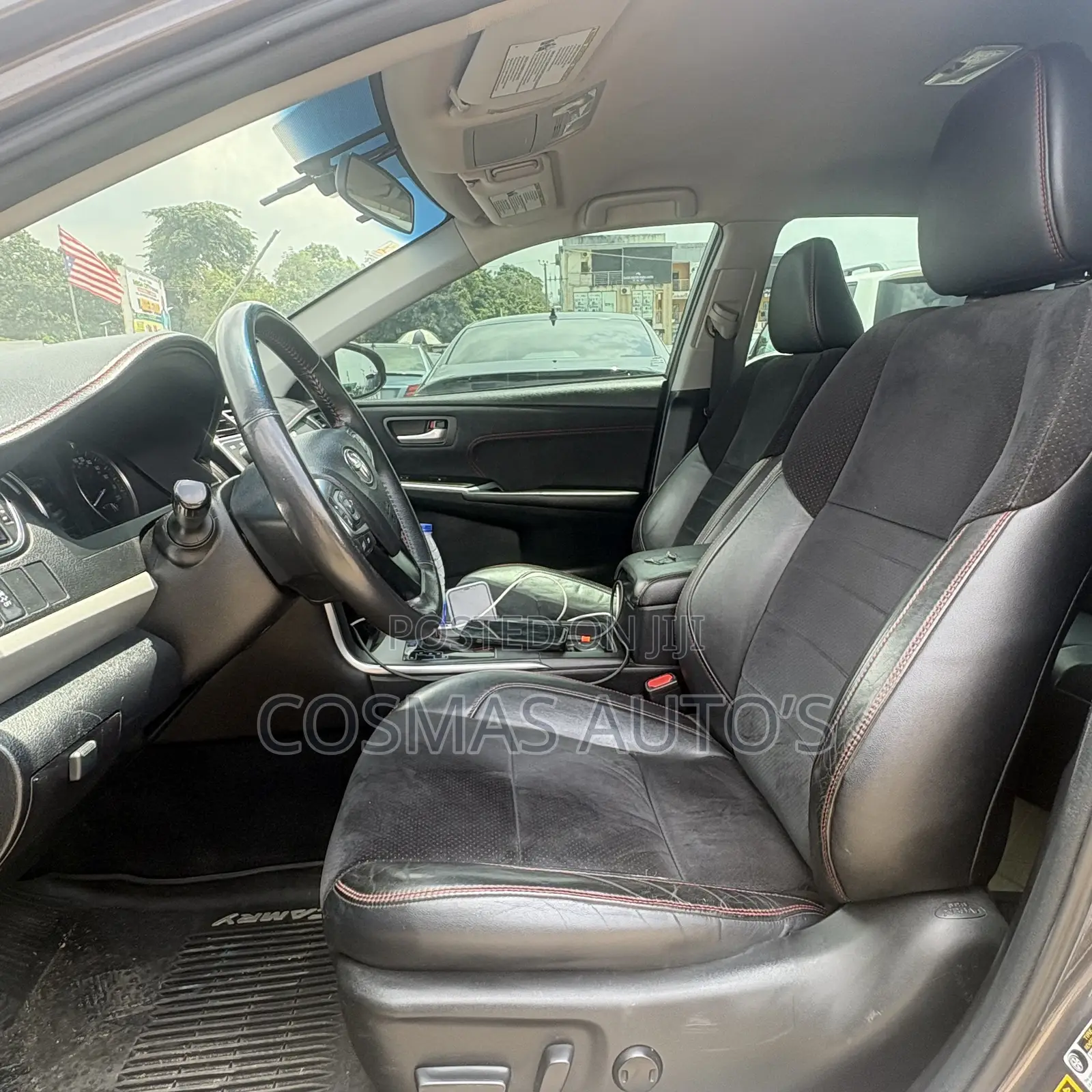 Toyota Camry SE 4dr Sedan (2.5L 4cyl 6A) 2017 Gray