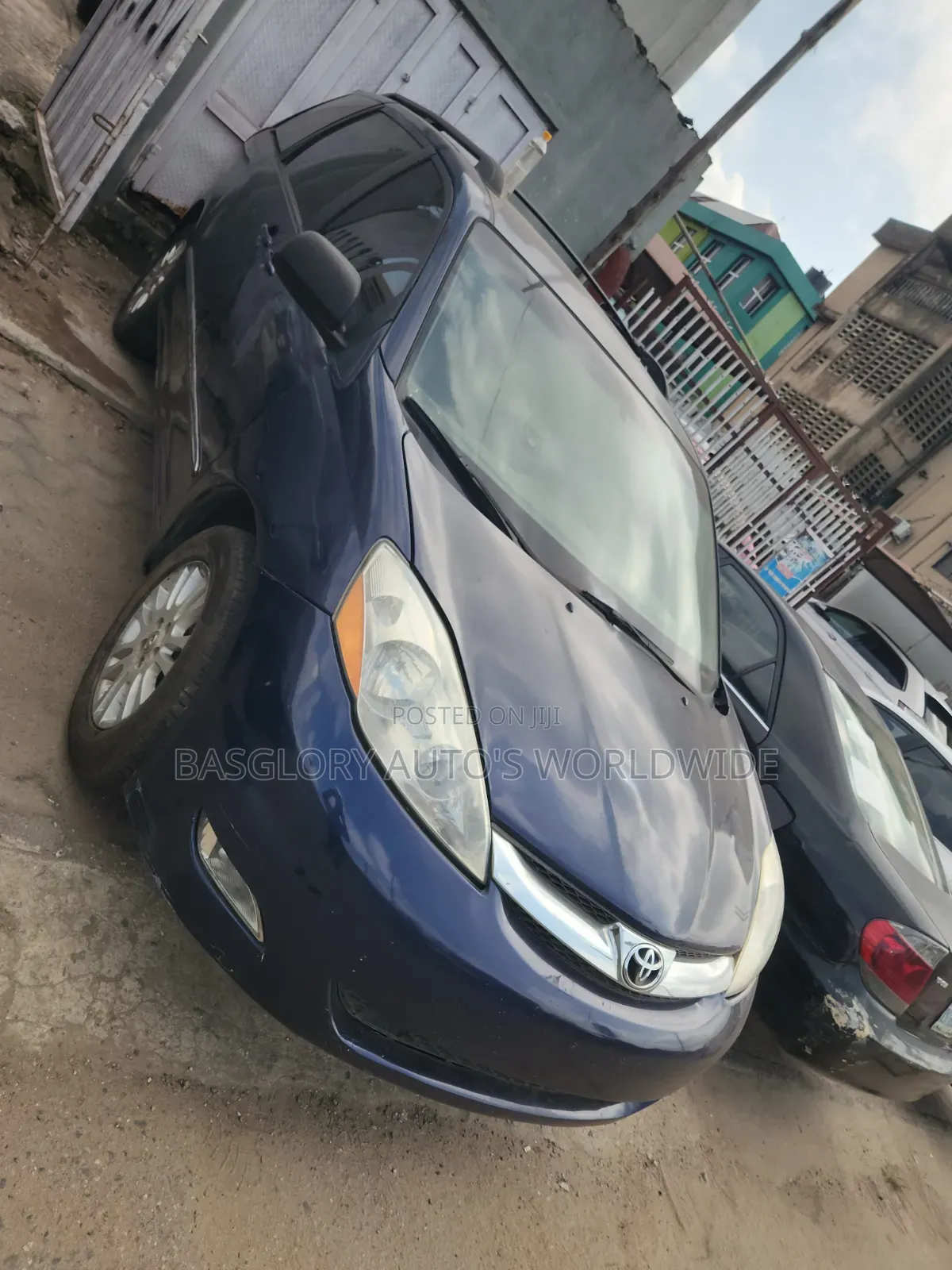 Toyota Sienna 2009 Blue