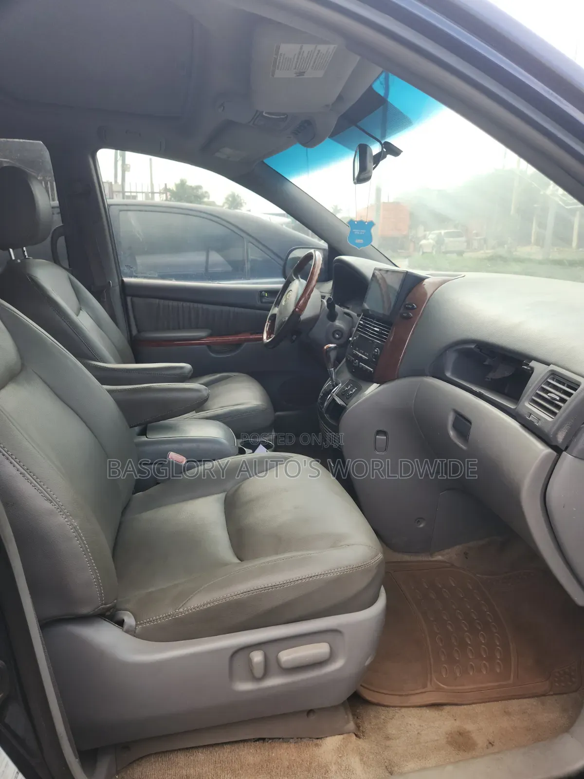 Toyota Sienna 2009 Blue