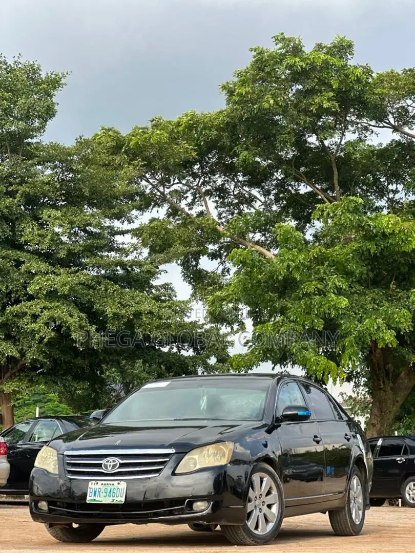 Toyota Avalon Limited 2006 Black