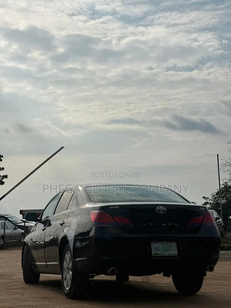 Toyota Avalon Limited 2006 Black