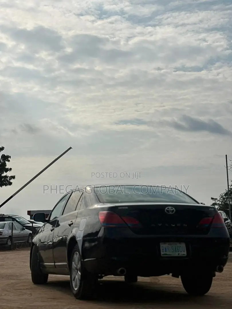 Toyota Avalon Limited 2006 Black