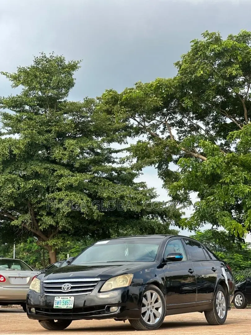 Toyota Avalon Limited 2006 Black