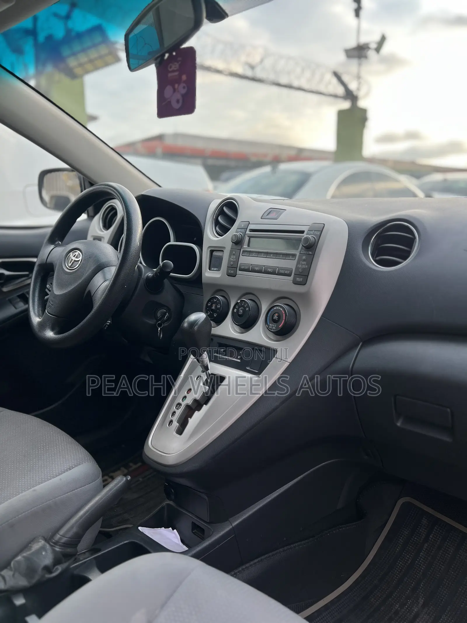 Toyota Matrix 2010 Silver