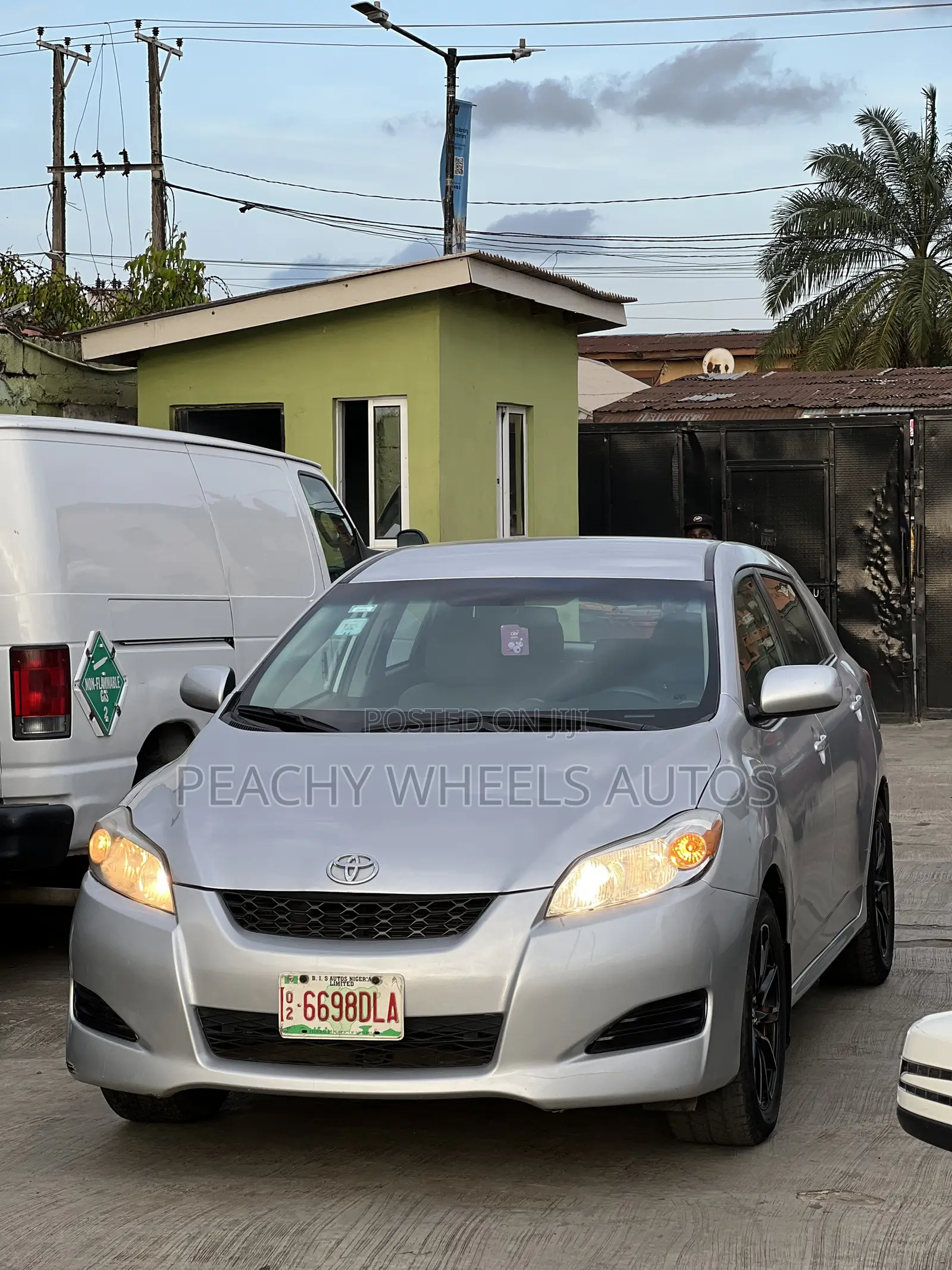 Toyota Matrix 2010 Silver