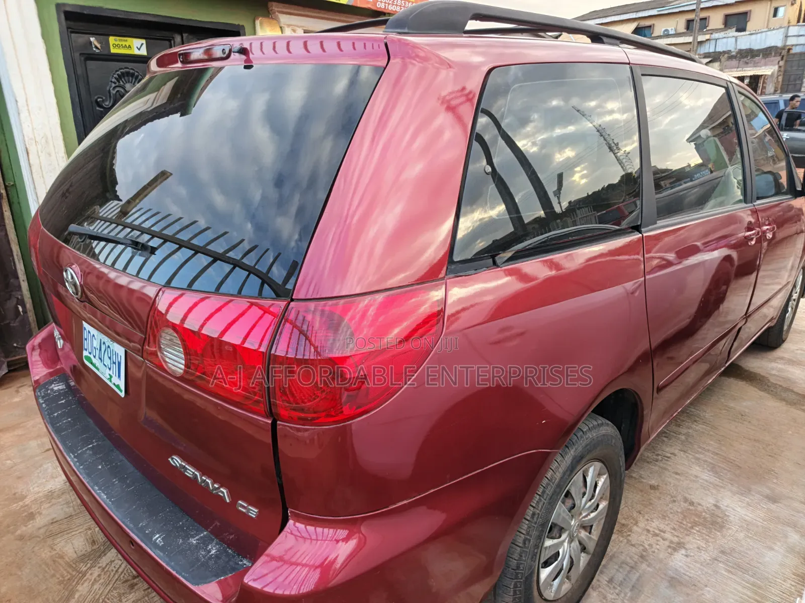 Toyota Sienna 2007 Red