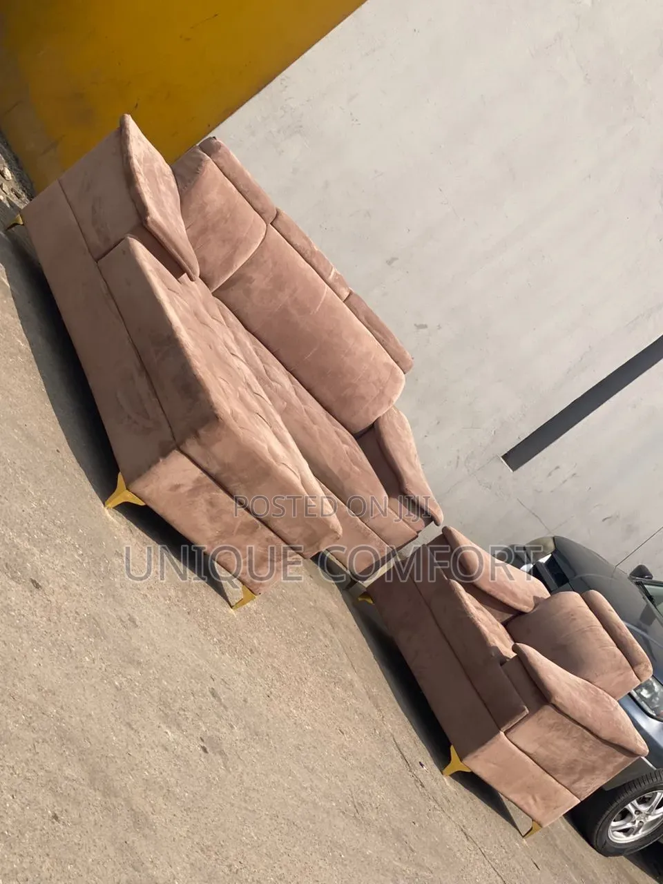 Top Quality Very Sturdy Full Padded L Shape Sofa With Single